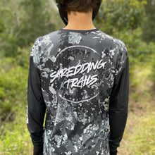 Load image into Gallery viewer, Youth Winter Camo MTB Jersey