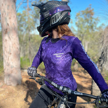 Load image into Gallery viewer, Women&#39;s All Mountain Raptor Jersey | Purple Haze Long Sleeve
