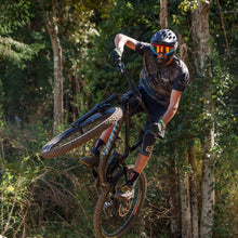 Load image into Gallery viewer, Youth All Mountain Raptor Jersey | Camo Green
